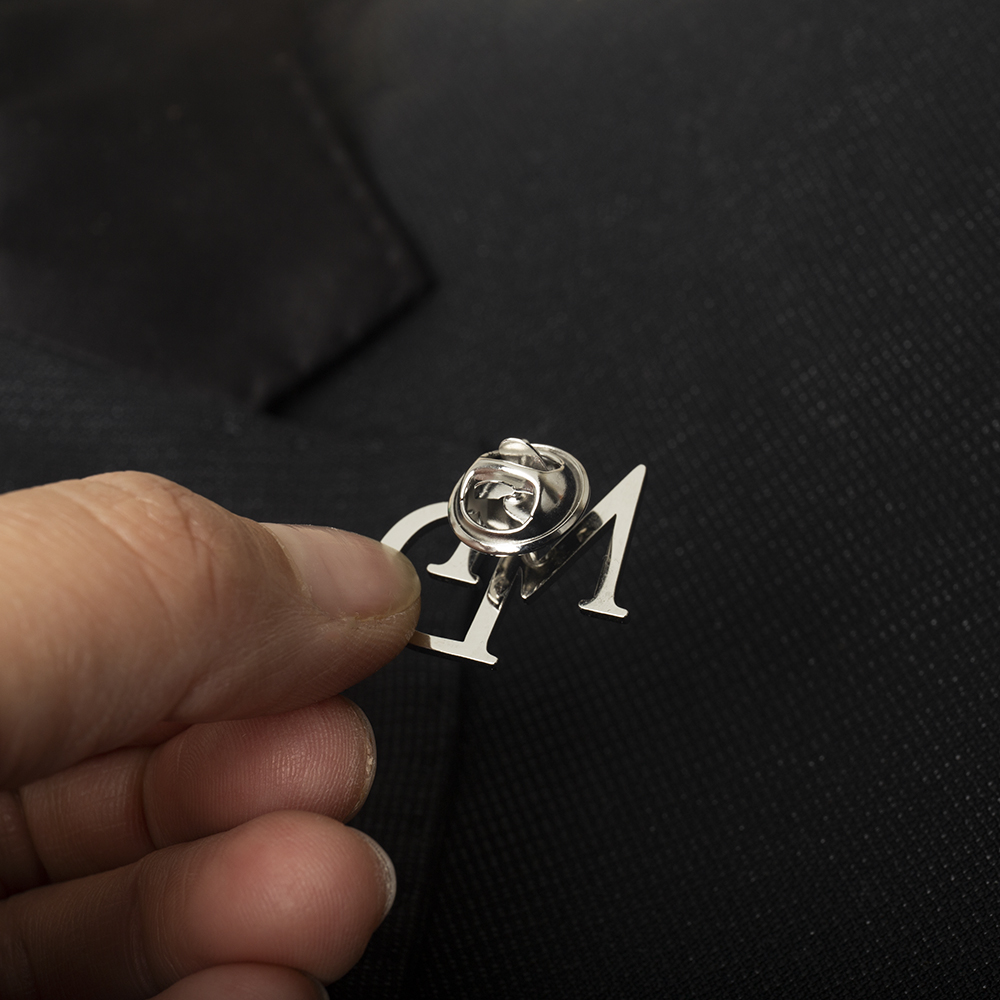Broche con iniciales personali - Men'S Grooming For Wedding reseña y precio